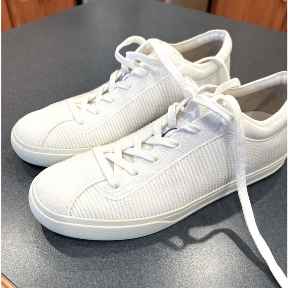 Rothy’s white sneaker - Picture 1 of 2